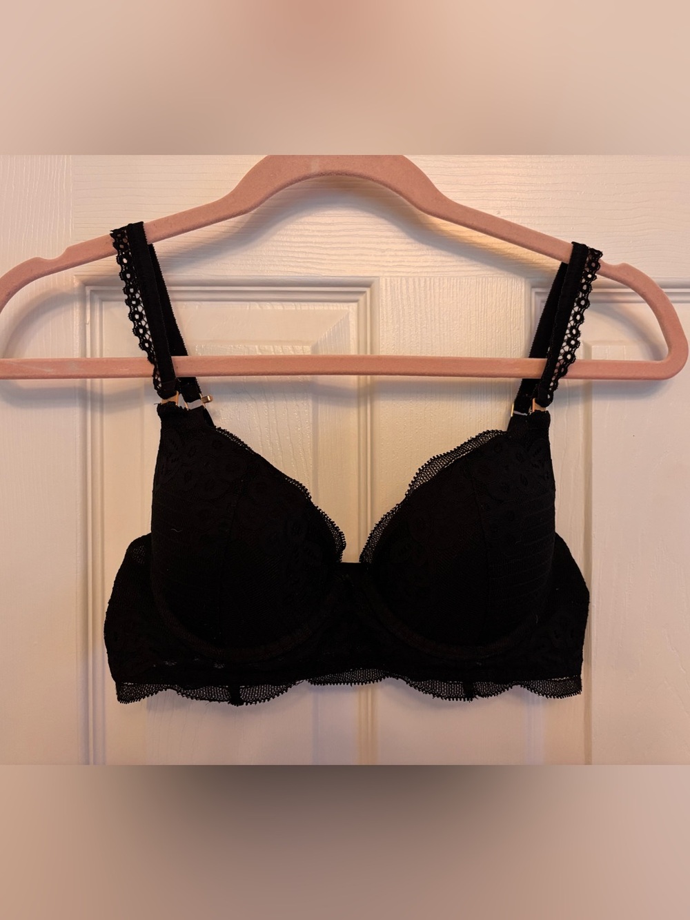 aerie Black Lace Underwire Push Up Bra with Scalloped Trim